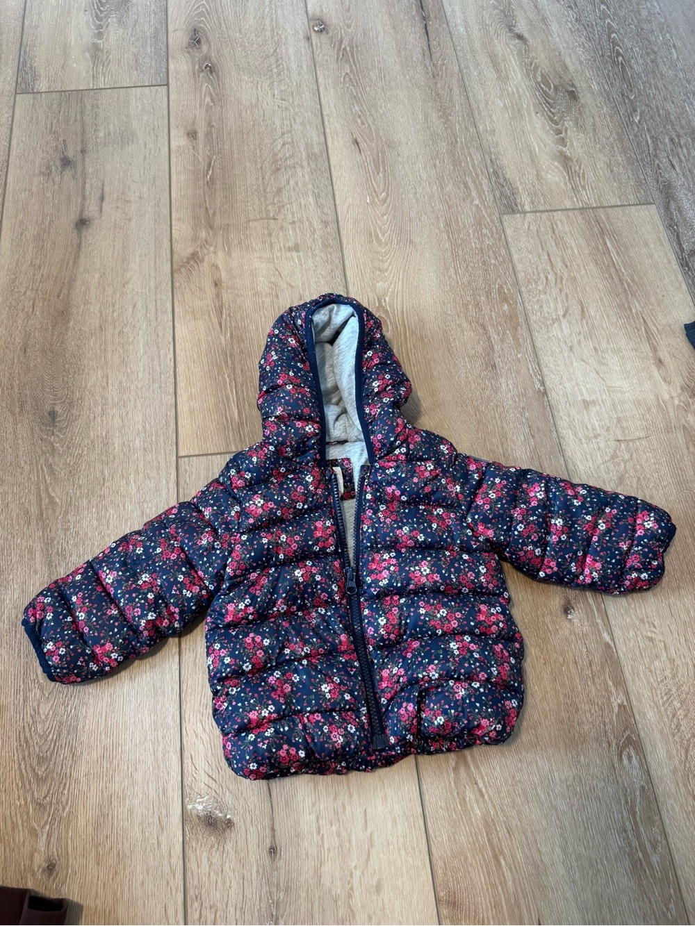 babyGap navy and pink floral print puffer jacket 18-24 month